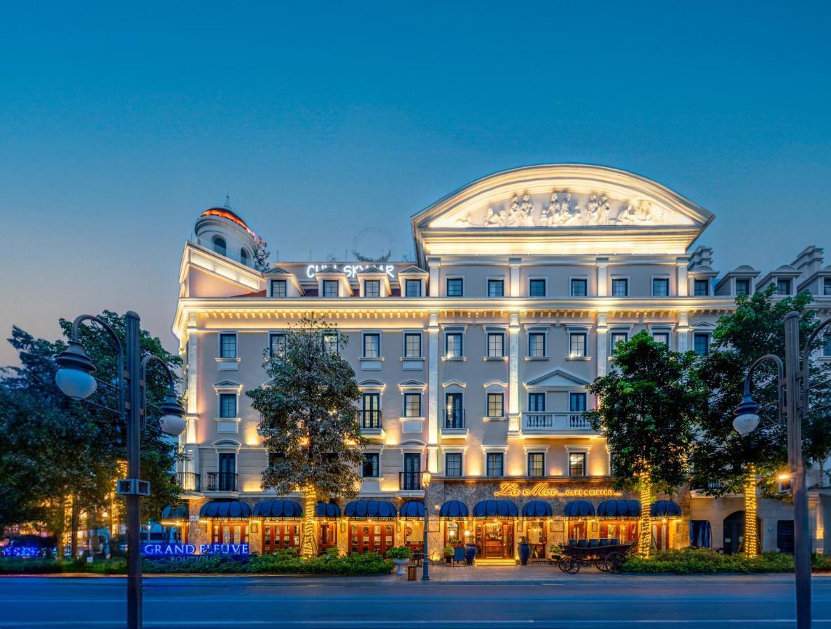 Grand Fleuve Boutique Hotel Ha Long Bagian luar foto