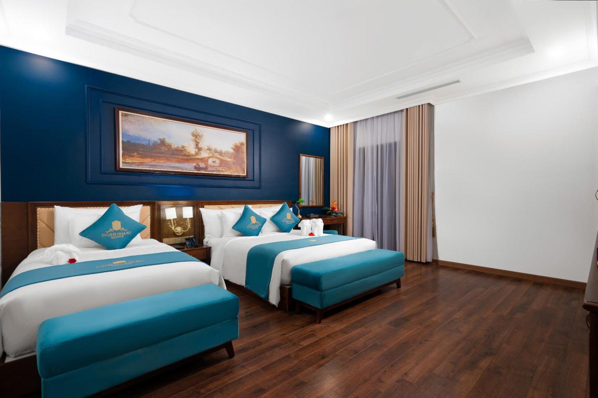 Grand Fleuve Boutique Hotel Ha Long Bagian luar foto