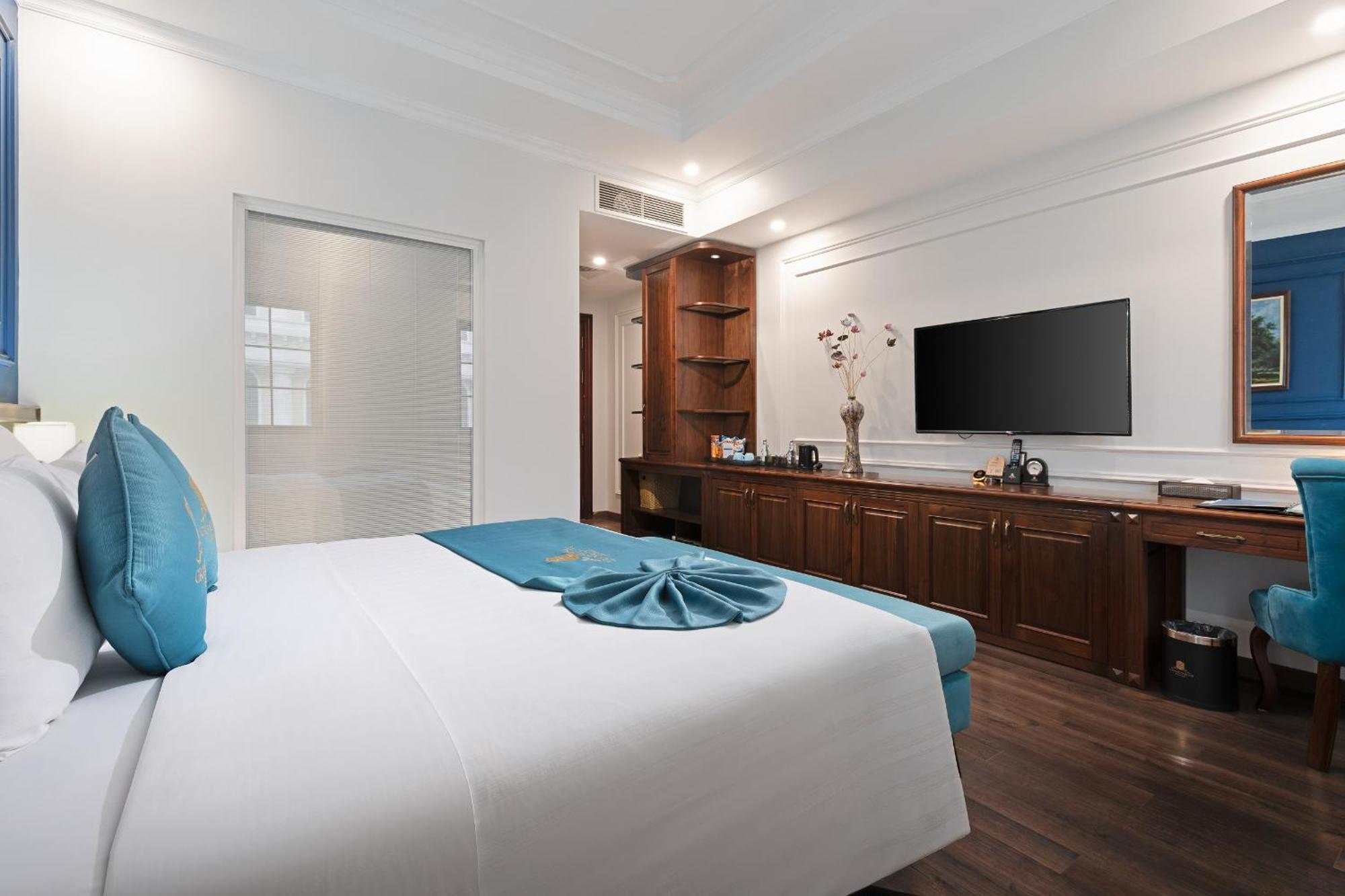 Grand Fleuve Boutique Hotel Ha Long Bagian luar foto